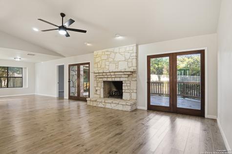16102 Santa Cathrena San Antonio TX 78232