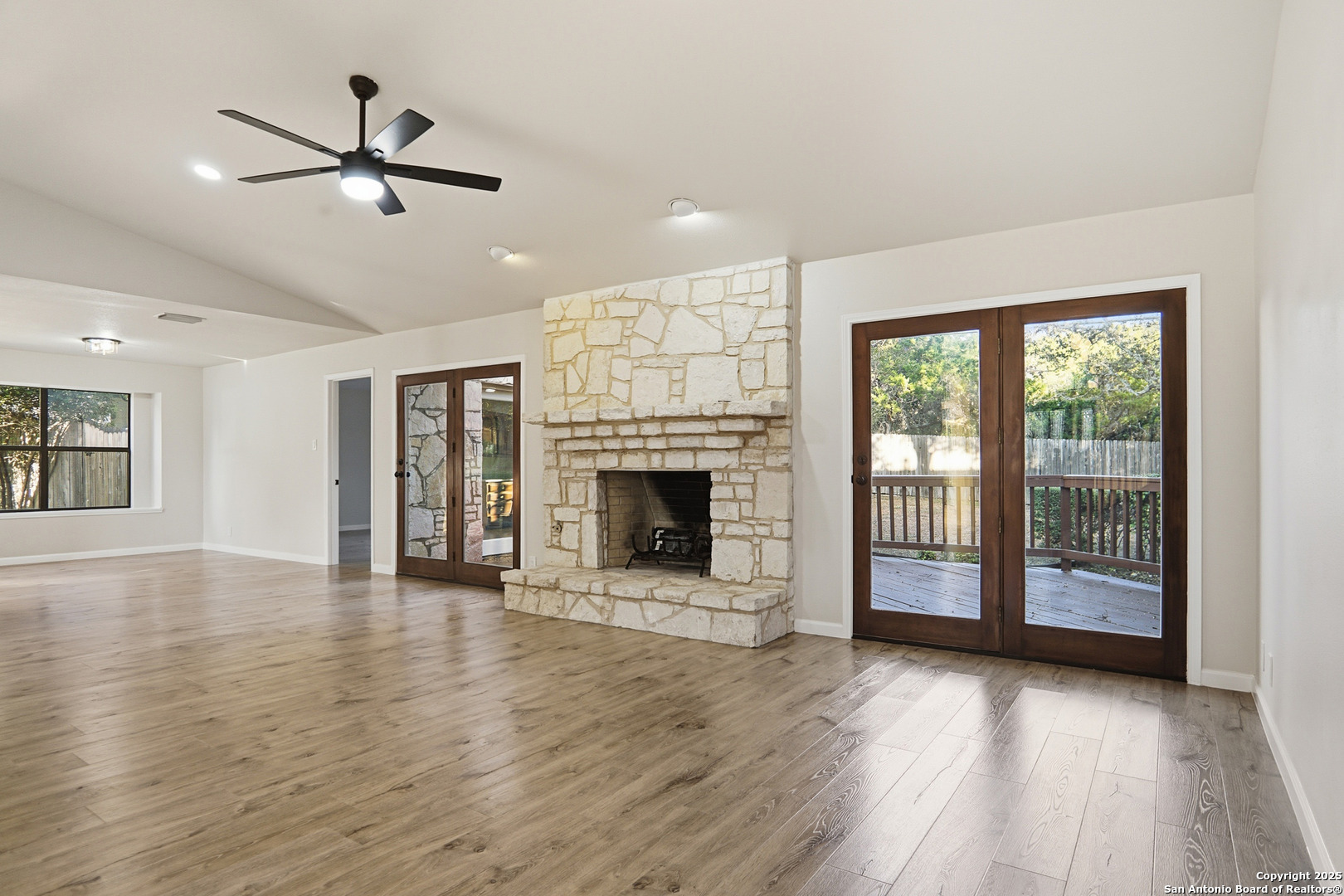 16102 Santa Cathrena San Antonio TX 78232