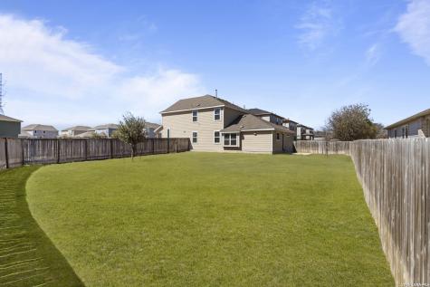 4837 Park Glen Marion TX 78124