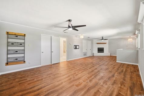 15751 Medina Lacoste TX 78039