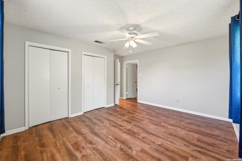 15751 Medina Lacoste TX 78039