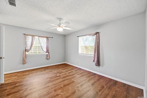 15751 Medina Lacoste TX 78039