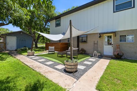 15751 Medina Lacoste TX 78039