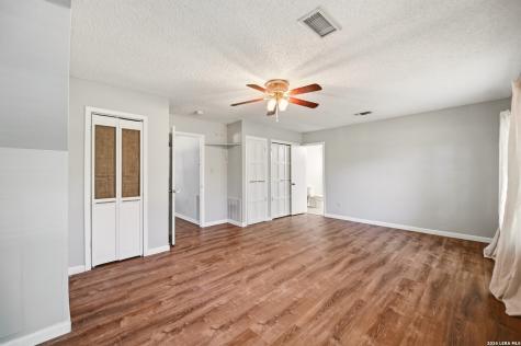 15751 Medina Lacoste TX 78039