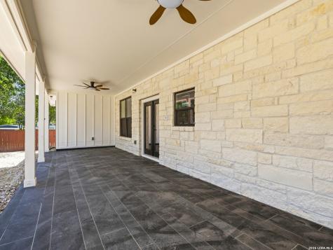 915 Burr Road Terrell Hills TX 78209