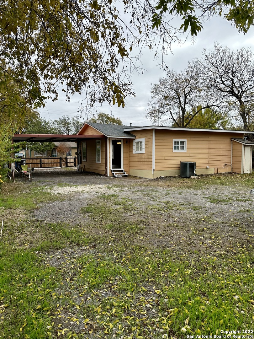 1819 Madrid Street San Antonio TX 78237