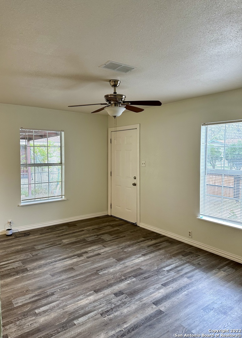 1819 Madrid Street San Antonio TX 78237