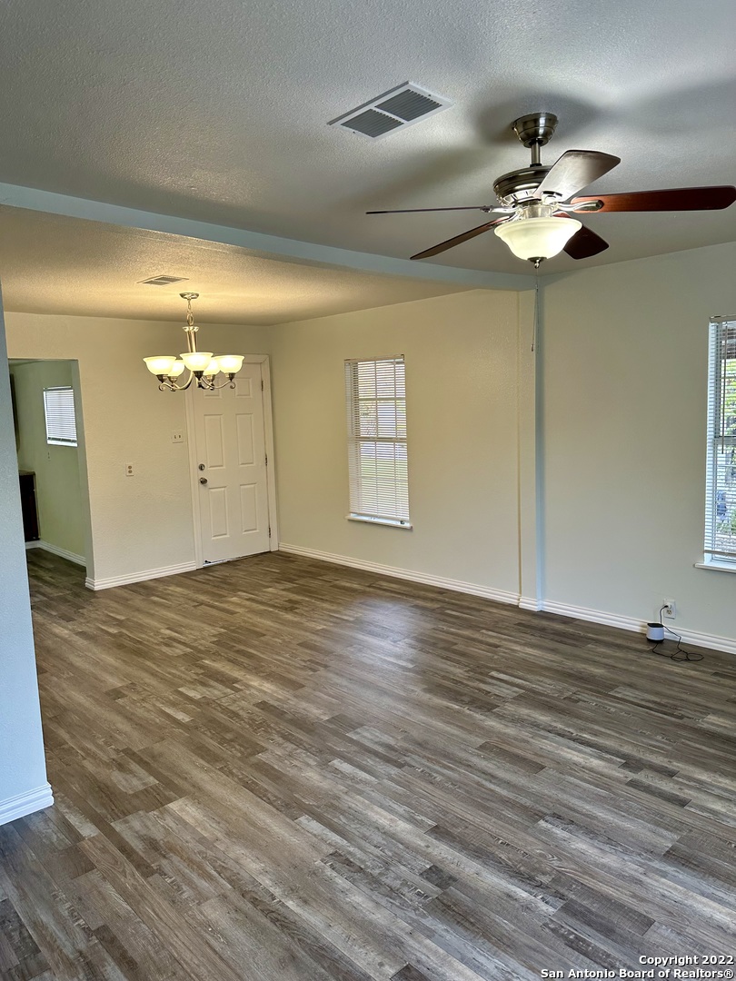 1819 Madrid Street San Antonio TX 78237