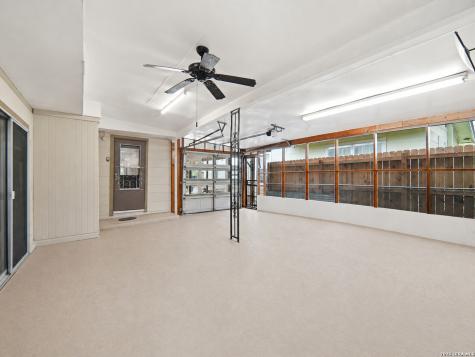 2323 Hiawatha San Antonio TX 78210
