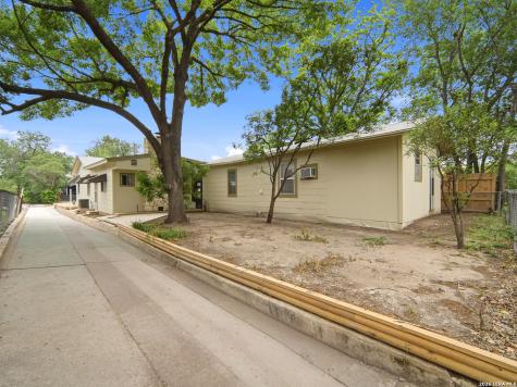 2323 Hiawatha San Antonio TX 78210