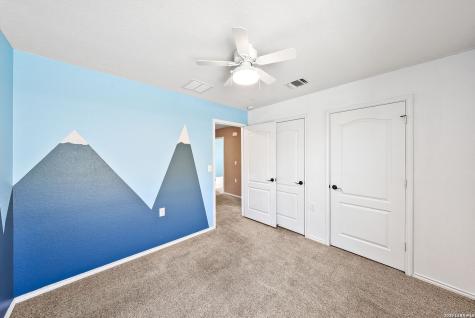 7454 Bluebonnet Bay San Antonio TX 78218