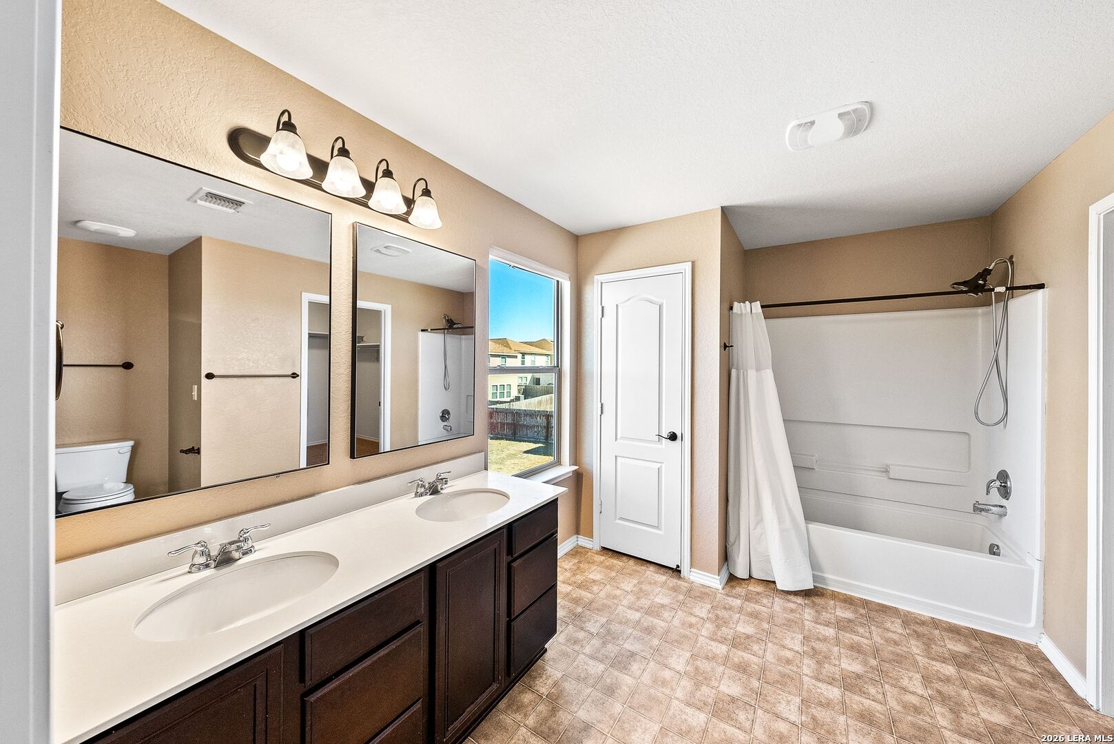 7454 Bluebonnet Bay San Antonio TX 78218