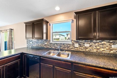 7454 Bluebonnet Bay San Antonio TX 78218