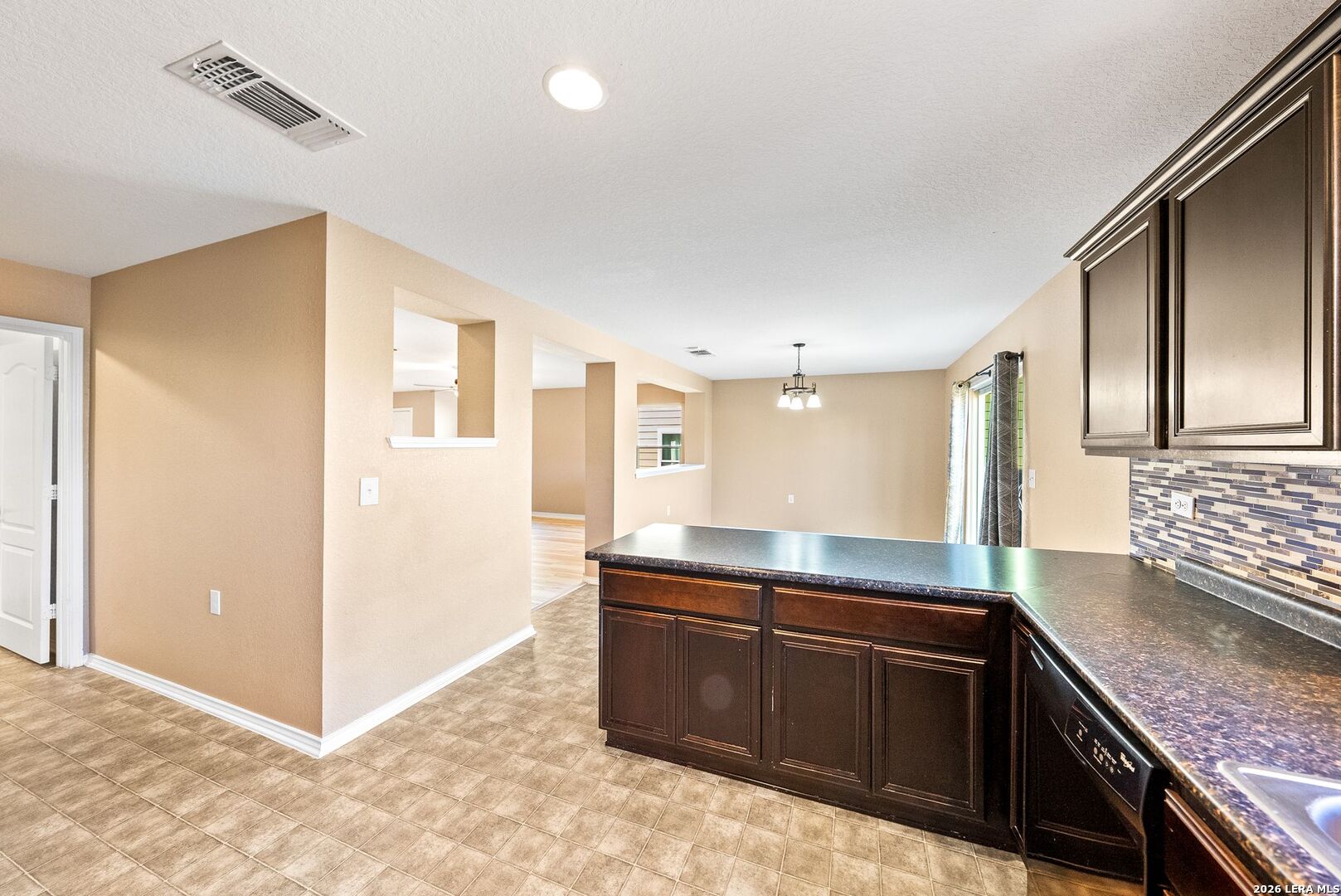 7454 Bluebonnet Bay San Antonio TX 78218