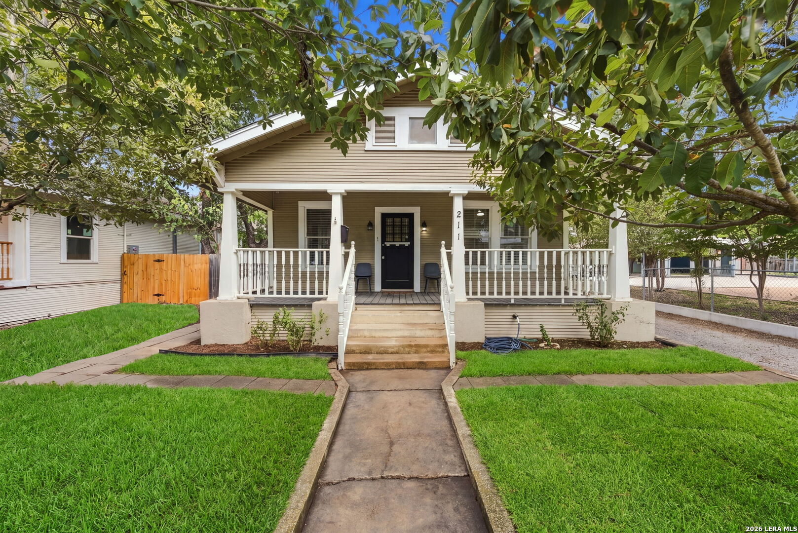 211 Eleanor San Antonio TX 78209