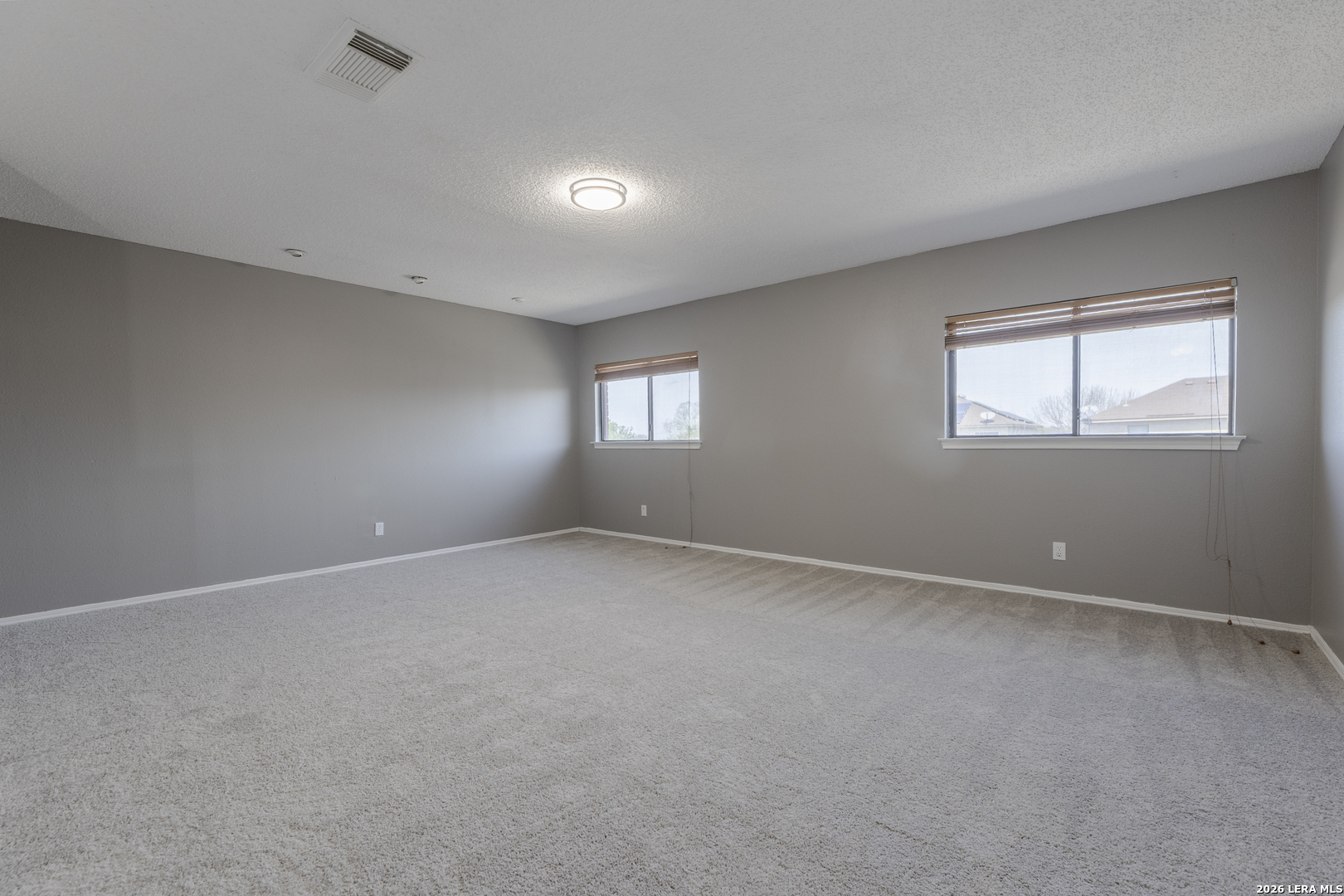 8011 Chestnut Cedar Drive Converse TX 78109