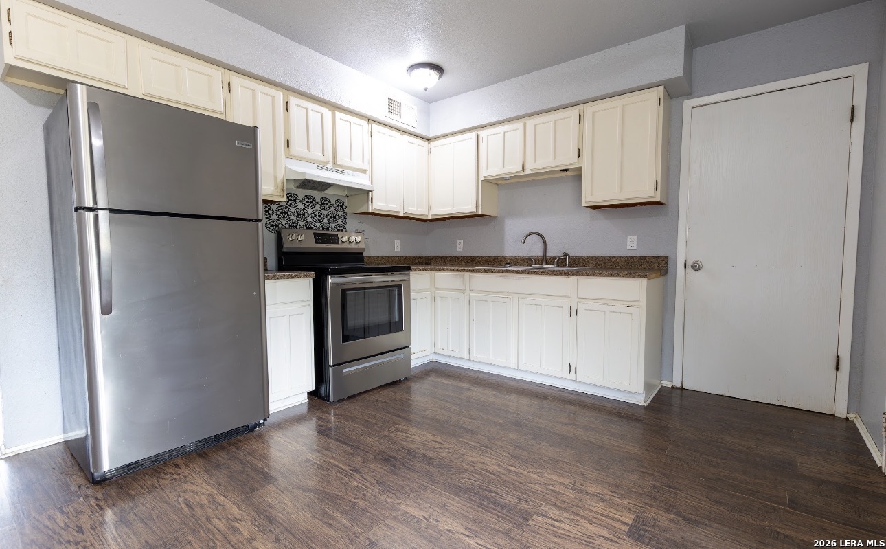 2832 County Road 1129 Pearsall TX 78061