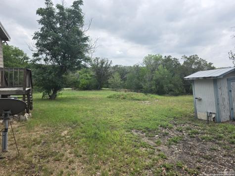 7940 County Road 279 Rio Medina TX 78066