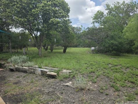 7940 County Road 279 Rio Medina TX 78066