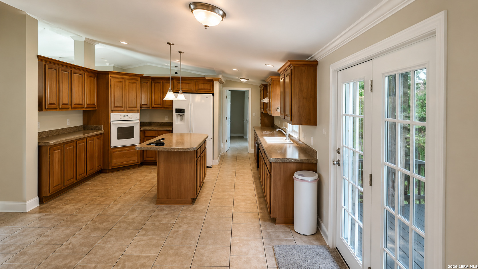 7940 County Road 279 Rio Medina TX 78066