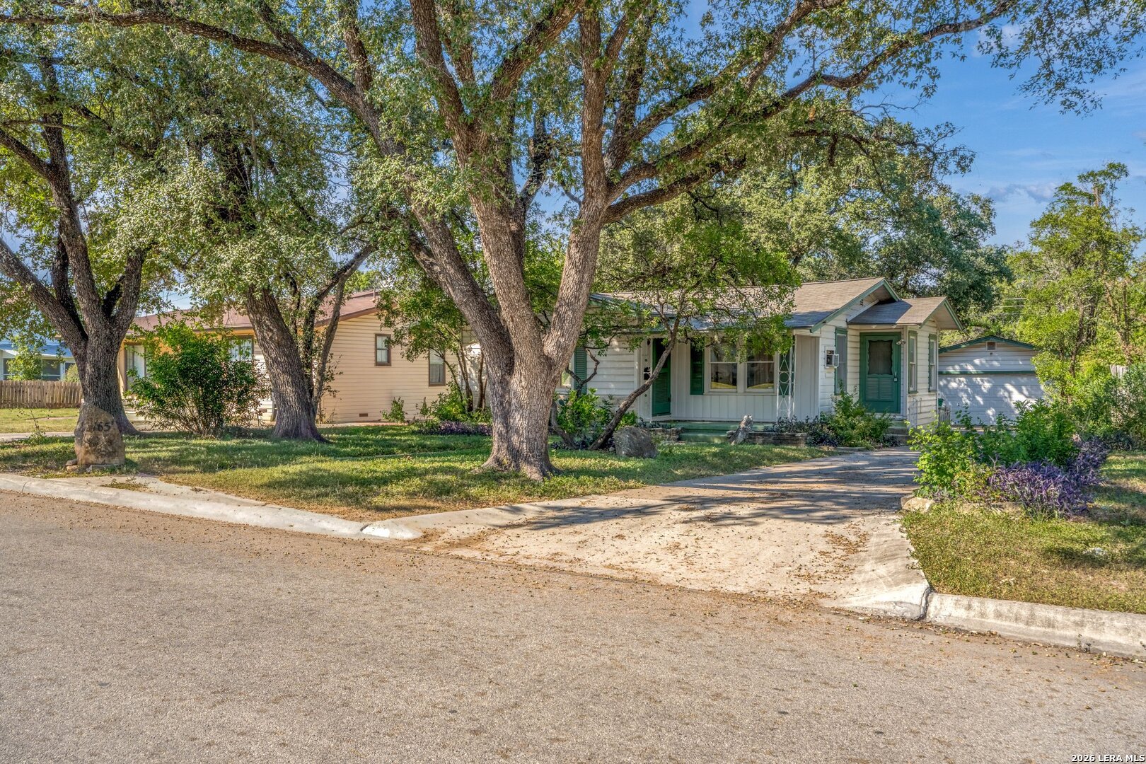 165 W Mandalay Drive San Antonio TX 78212