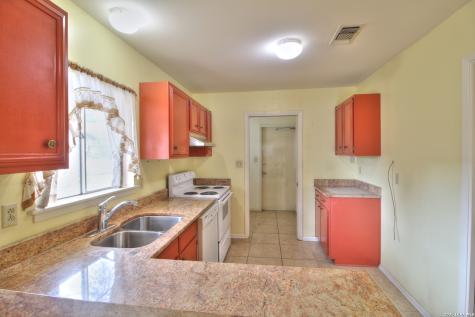 4814 La Salida Street San Antonio TX 78233