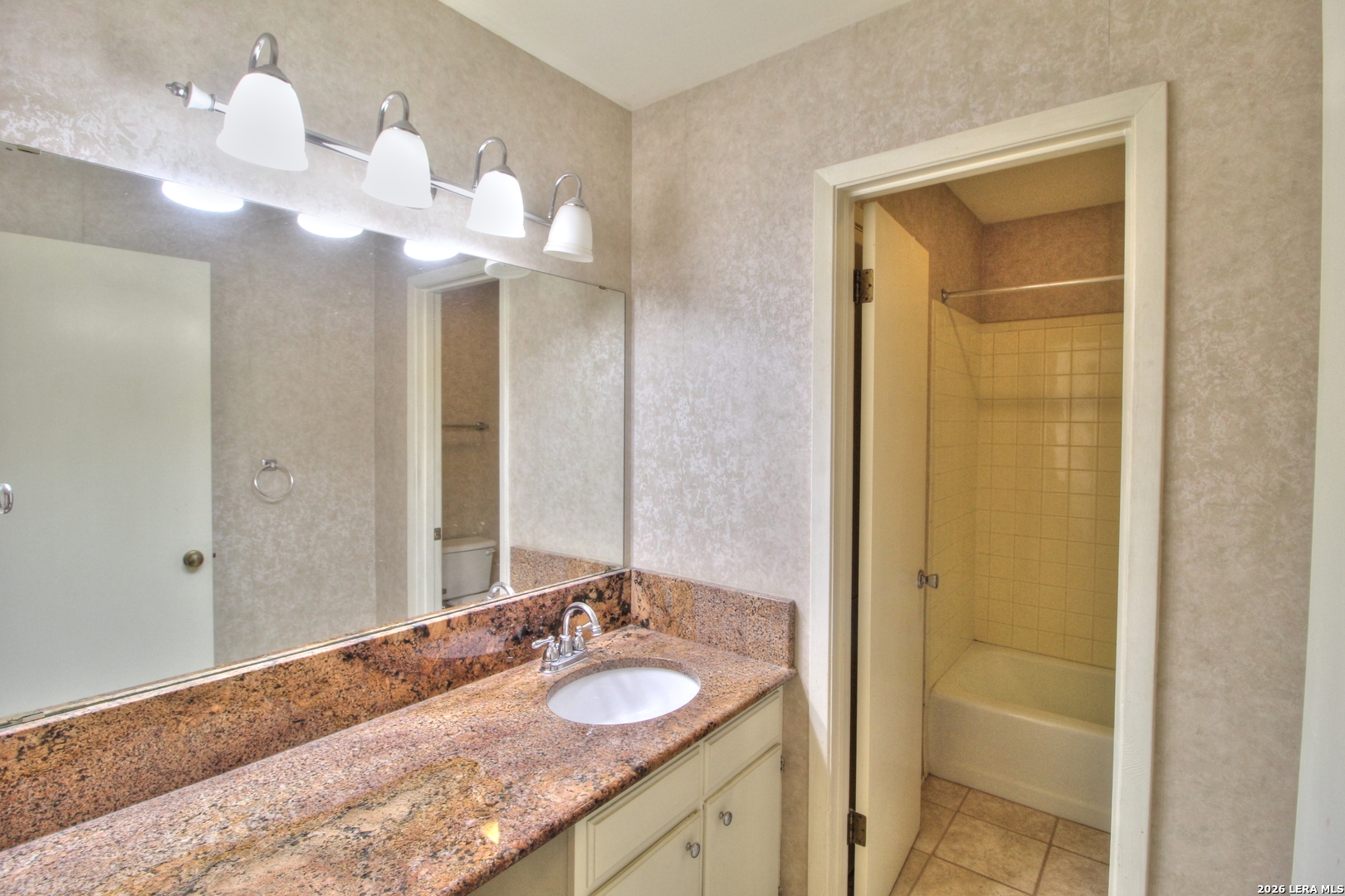 4814 La Salida Street San Antonio TX 78233