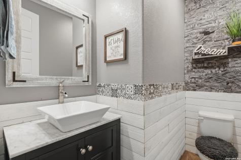 109 Boulder Creek Boerne TX 78006