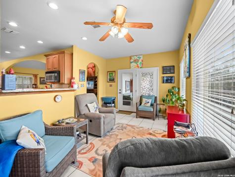 1748 Fm 3424 Canyon Lake TX 78133