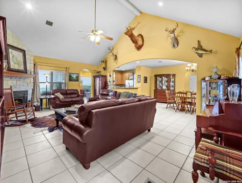 1748 Fm 3424 Canyon Lake TX 78133