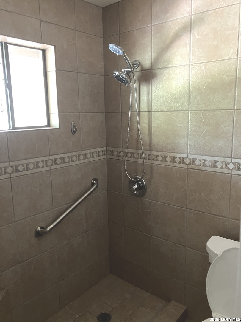8702 Stream Circle San Antonio TX 78250