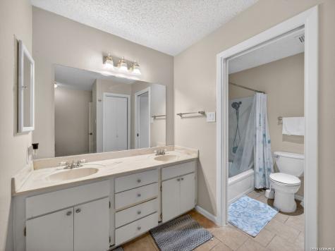 8517 Echo Creek Lane San Antonio TX 78240