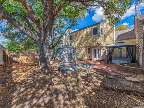 8517 Echo Creek Lane San Antonio TX 78240