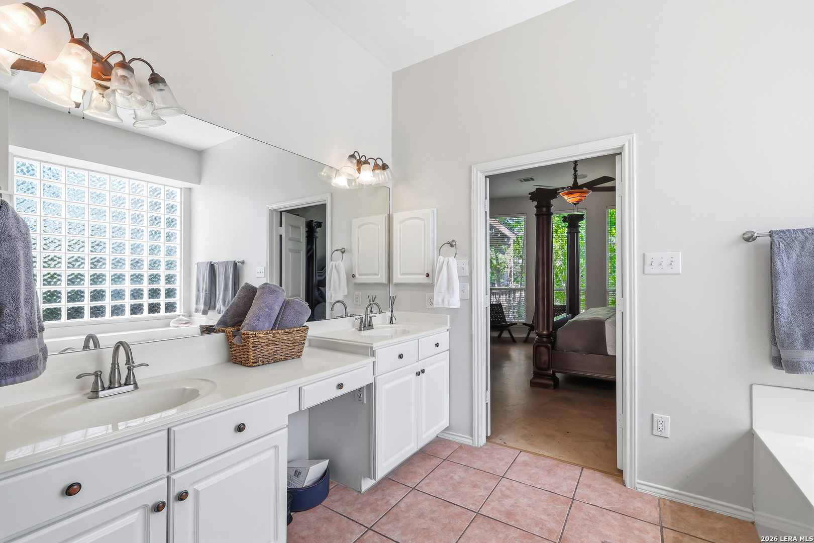 726 Treaty Oak San Antonio TX 78258