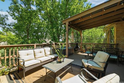 726 Treaty Oak San Antonio TX 78258