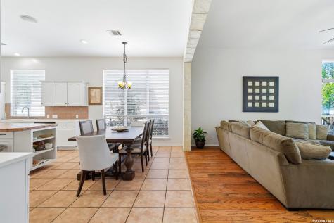 726 Treaty Oak San Antonio TX 78258