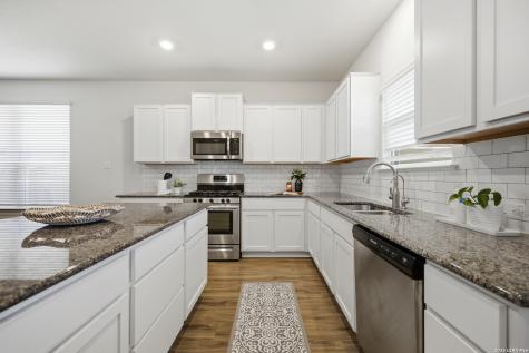 8602 Knapp Rise San Antonio TX 78254