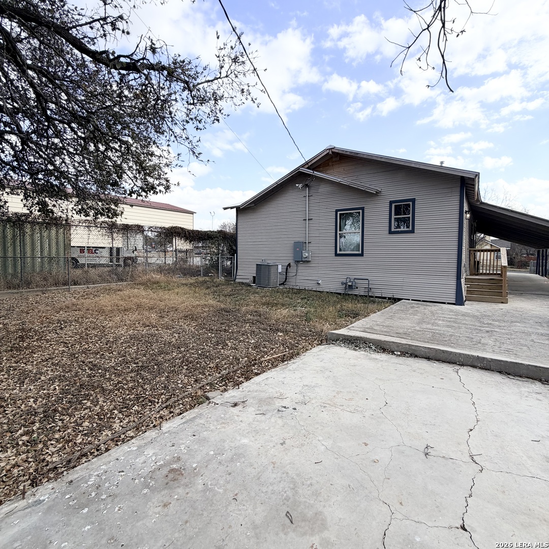 829 E Drexel Avenue San Antonio TX 78210
