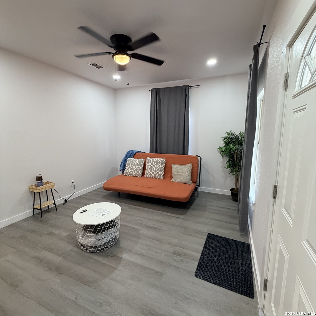 829 E Drexel Avenue San Antonio TX 78210