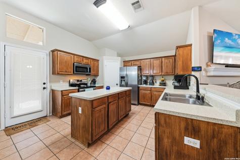 321 Placid Meadow New Braunfels TX 78130