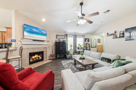 321 Placid Meadow New Braunfels TX 78130