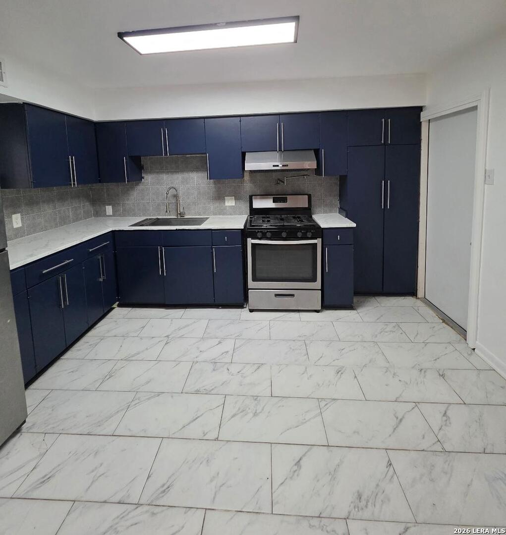 647 Kashmuir Place San Antonio TX 78223