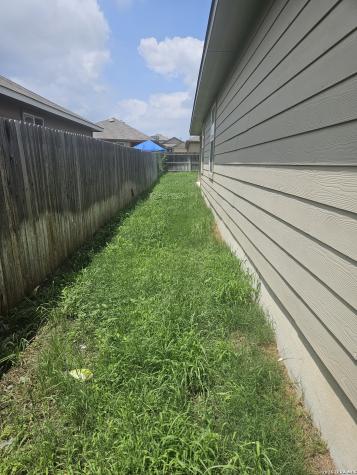 6437 Kingsley Edge San Antonio TX 78252