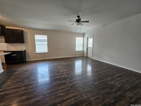 6437 Kingsley Edge San Antonio TX 78252