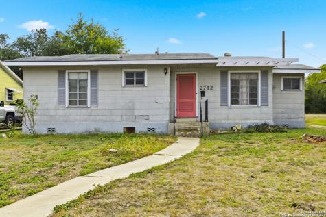 2742 W Craig Place San Antonio TX 78228