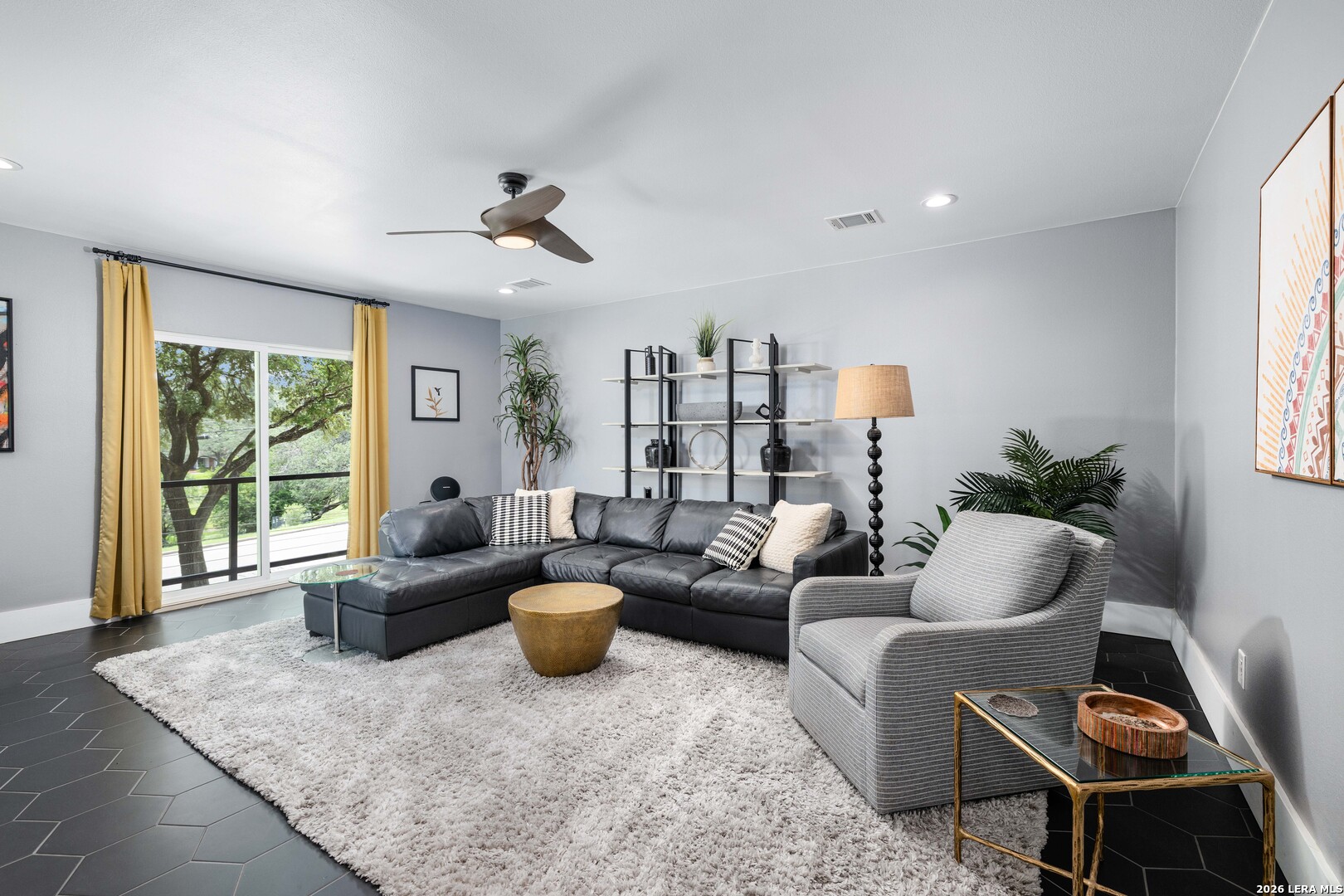 311 E Woodlake Drive San Antonio TX 78229