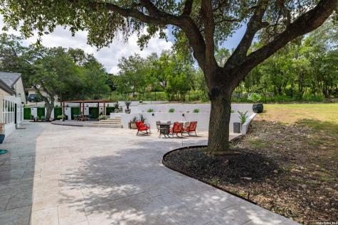 311 E Woodlake Drive San Antonio TX 78229