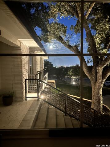 311 E Woodlake Drive San Antonio TX 78229