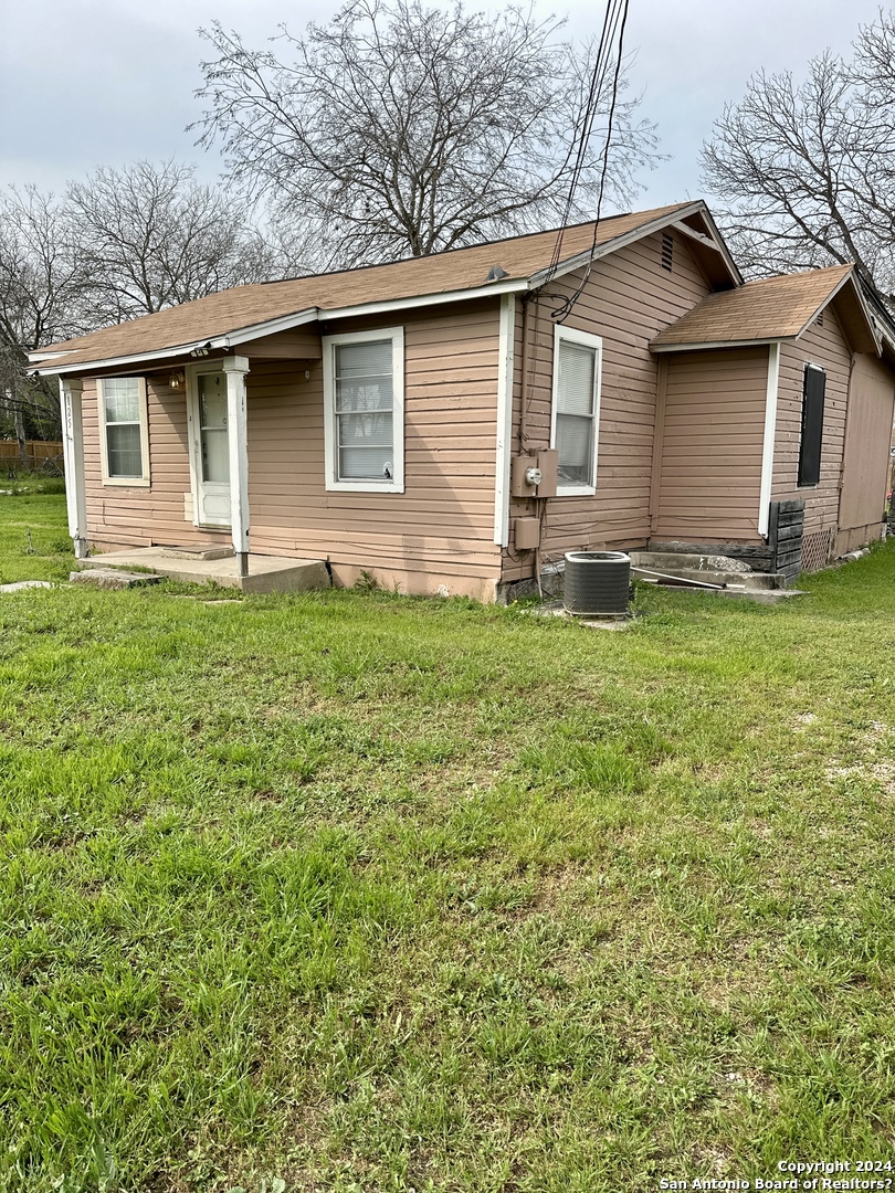 125 Smallwood Drive San Antonio TX 78210
