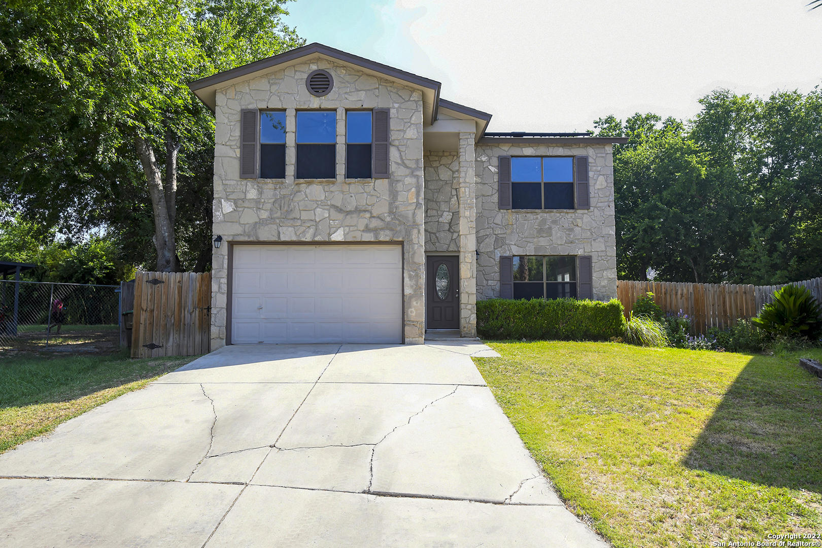 2902 Amber Glade San Antonio TX 78245